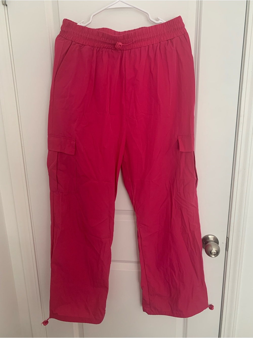 Relaxed Cargo Joggers in Bright Pink